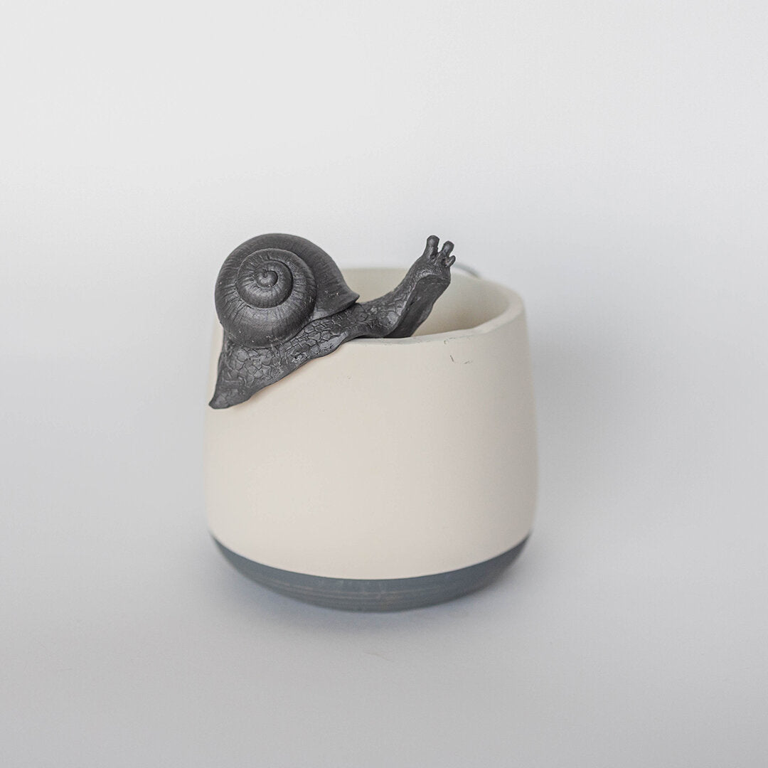 Black Snail Flower Pot Decoration - Large