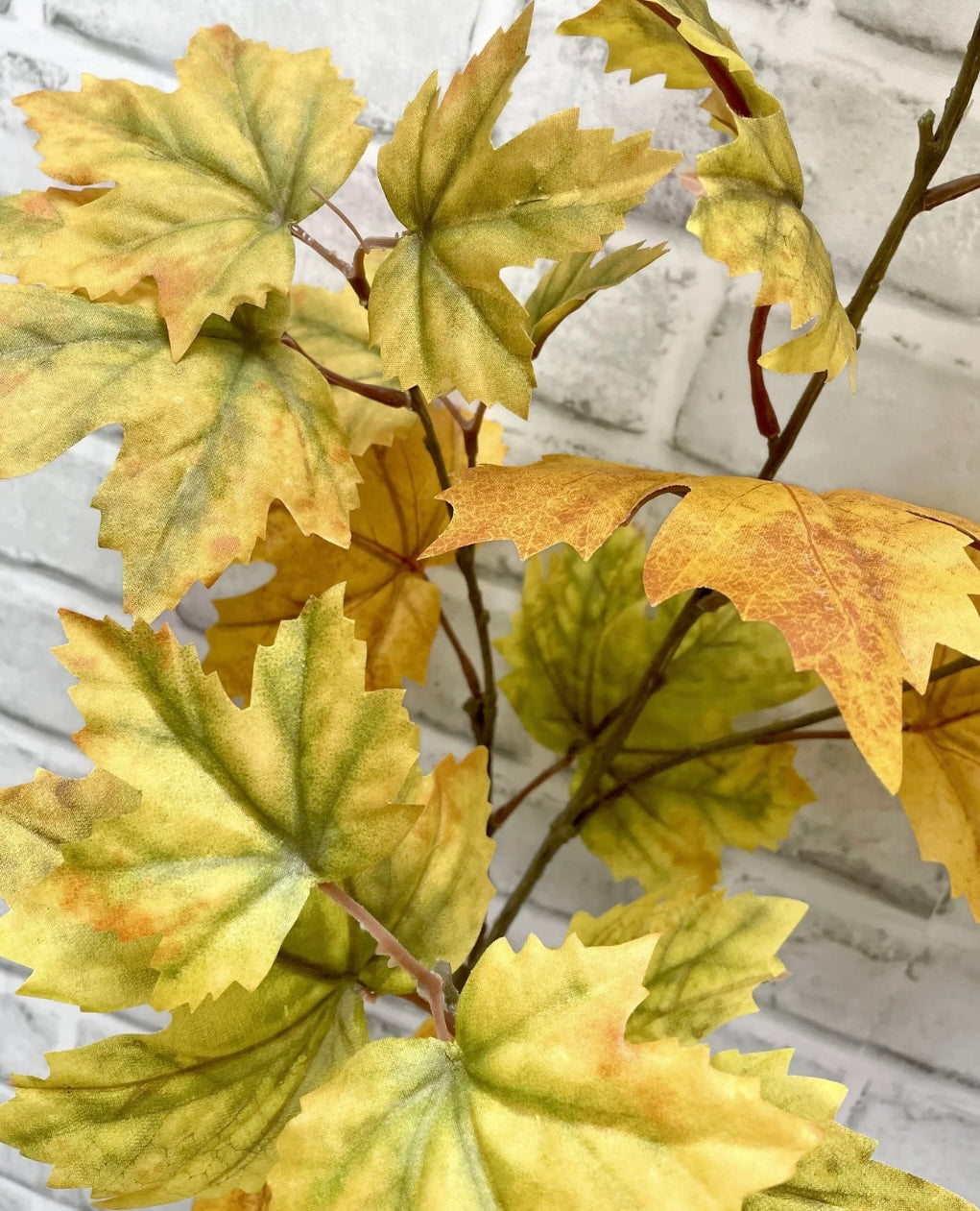 Yellow/Green Maple Leaf Spray 37”