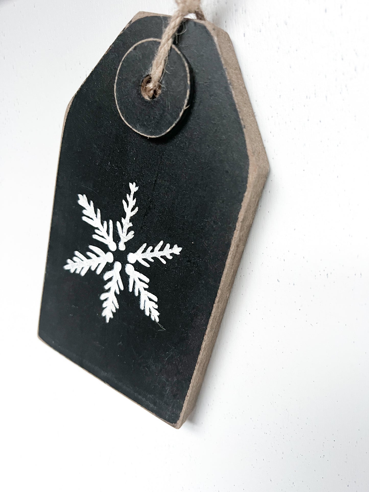Black Snowflake Tag (A)
