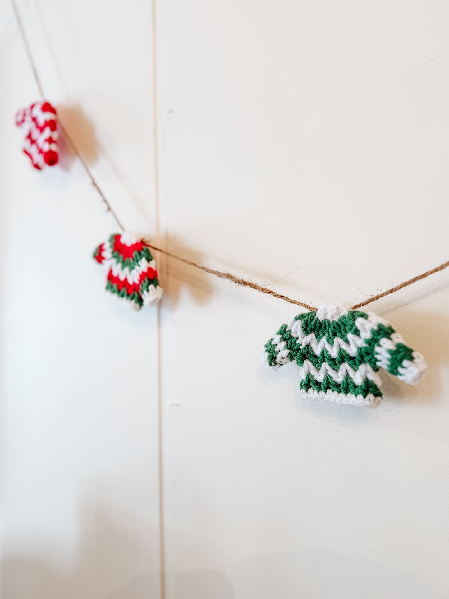Crocheted Sweater Garland - Red