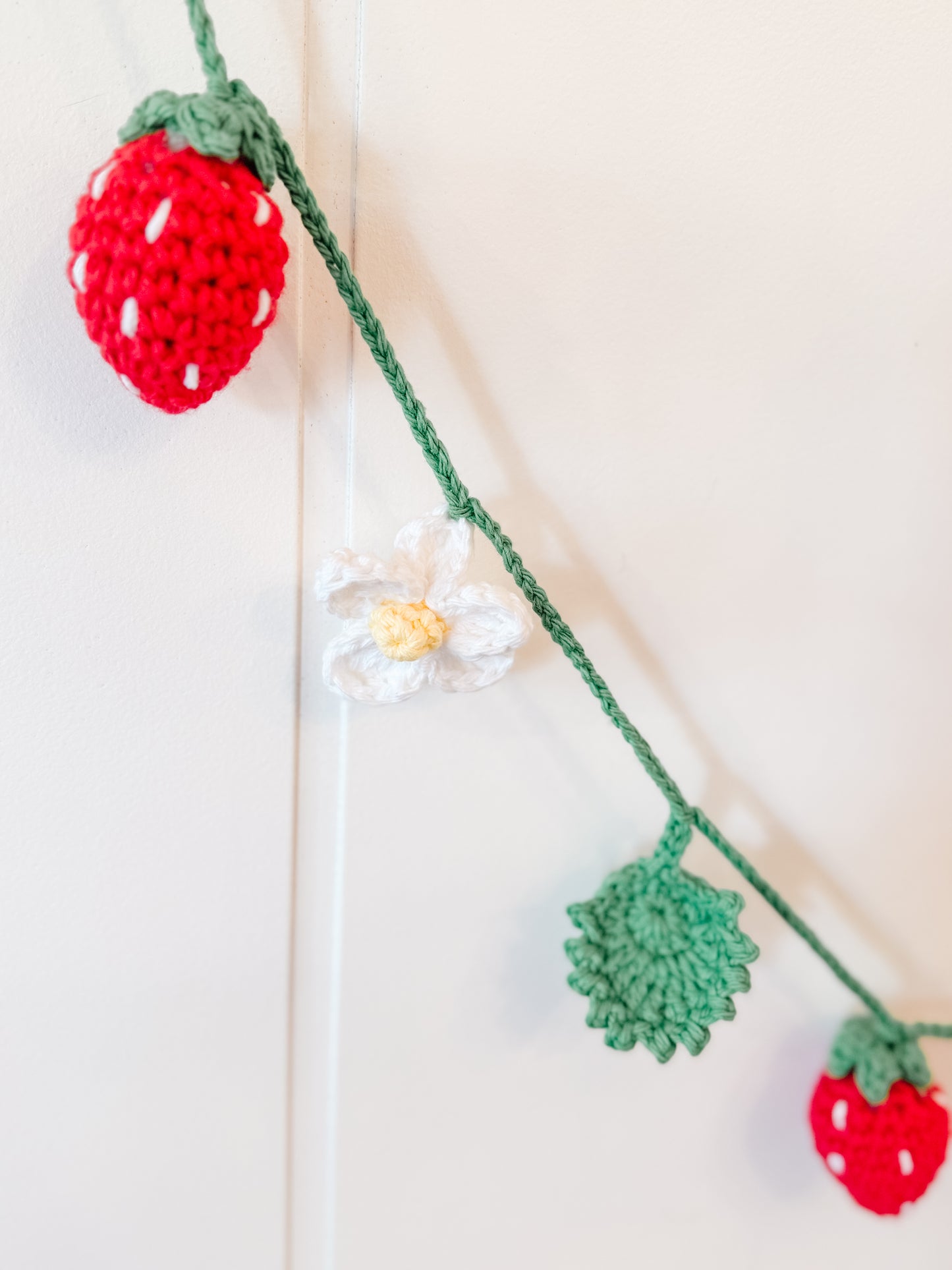 Crocheted Strawberry/Daisy Garland