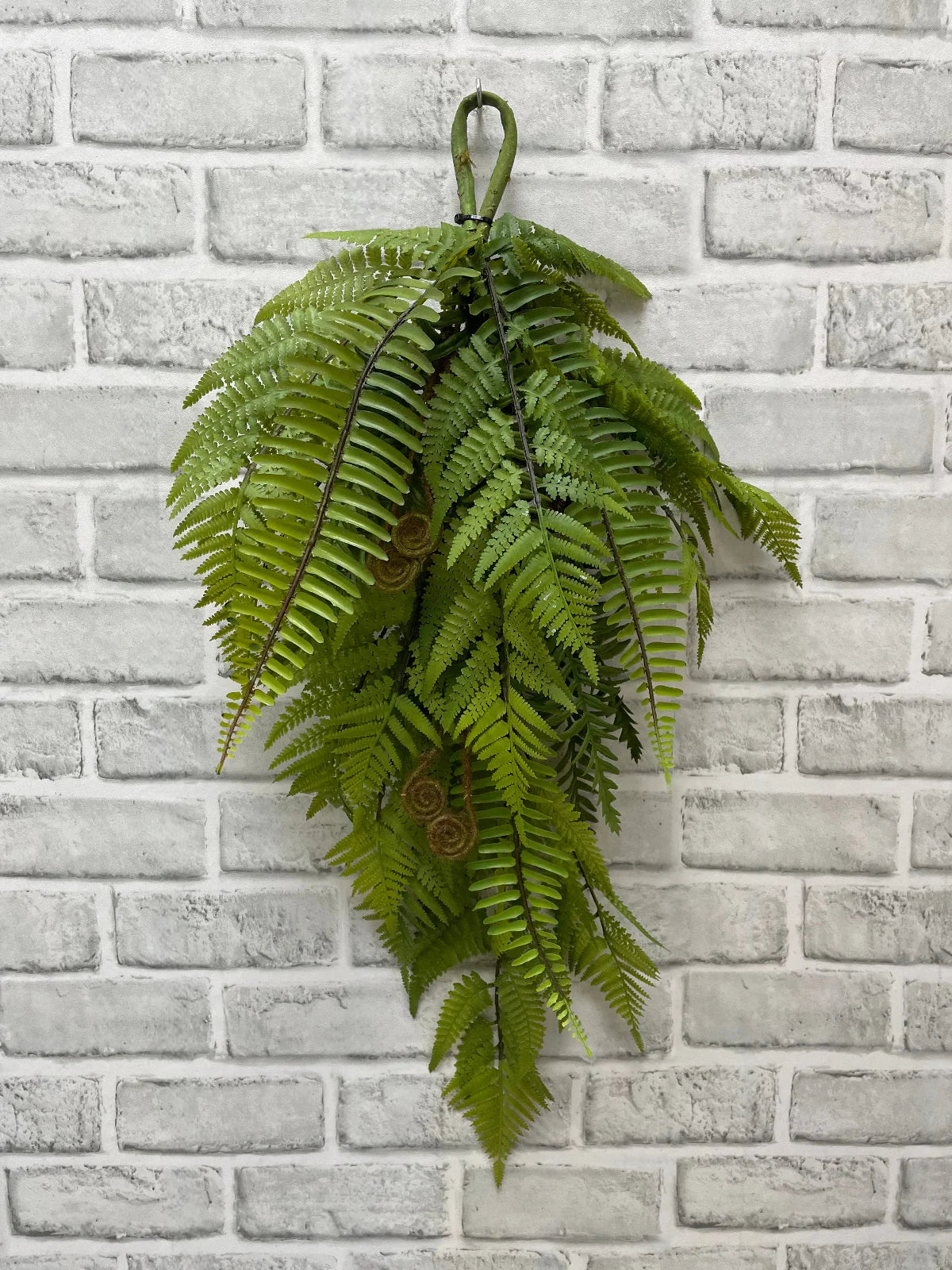 Fresh Touch Lacy Fern Swag 24”
