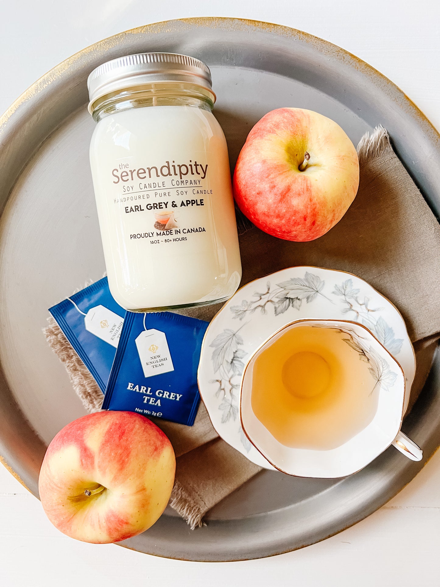 Earl Grey and Apple Candle