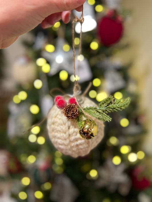 Crocheted Ornament (Ivory)