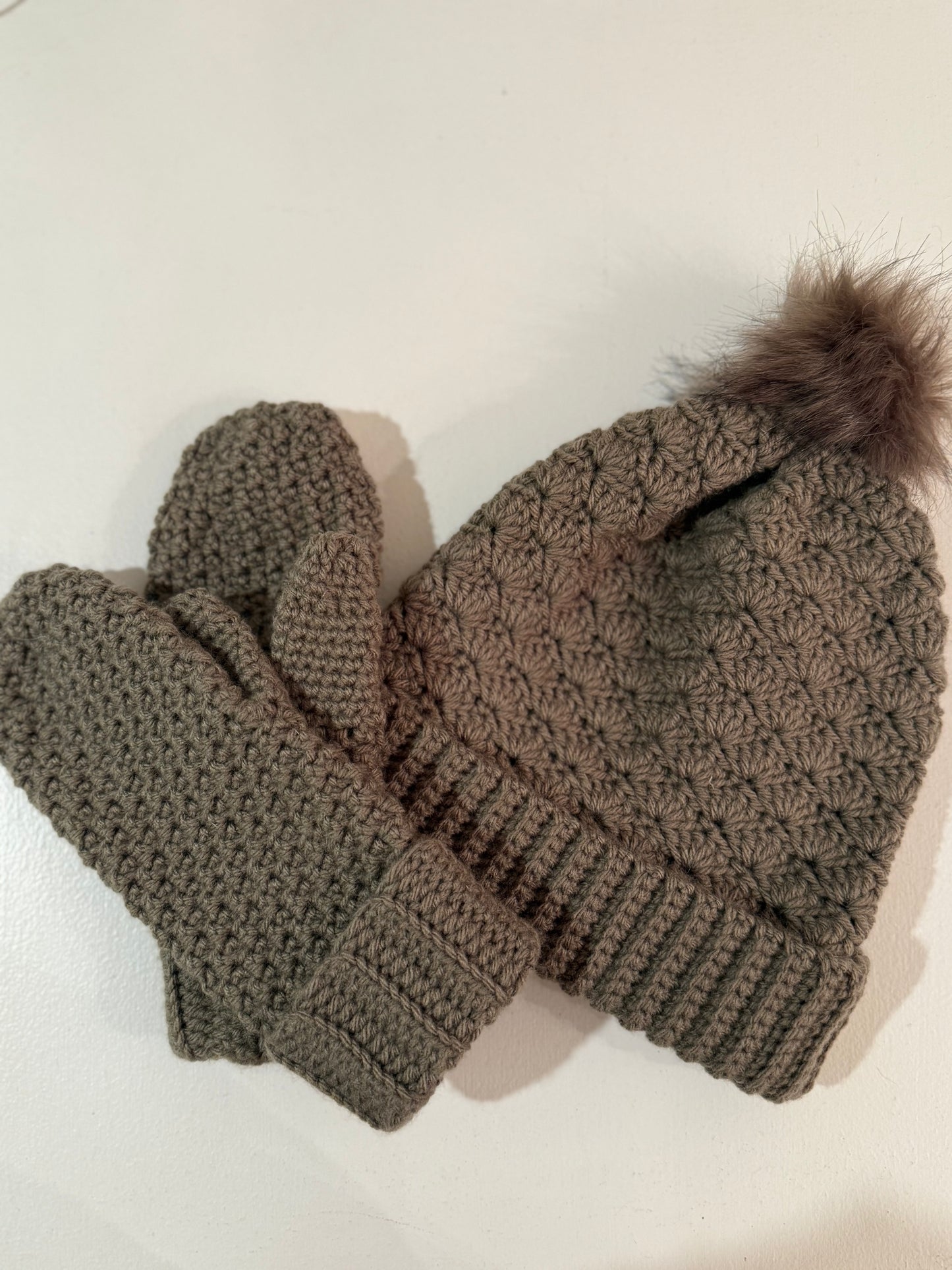 Crocheted Mittens & Toque Set