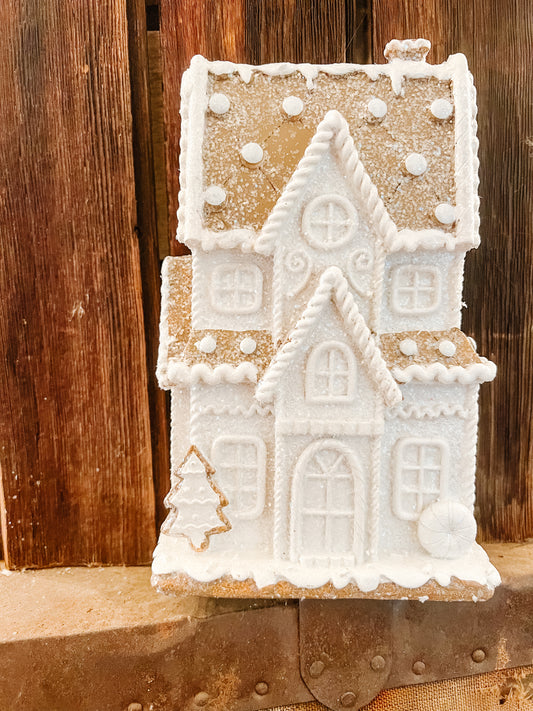 Gingerbread House 8.27” (A)