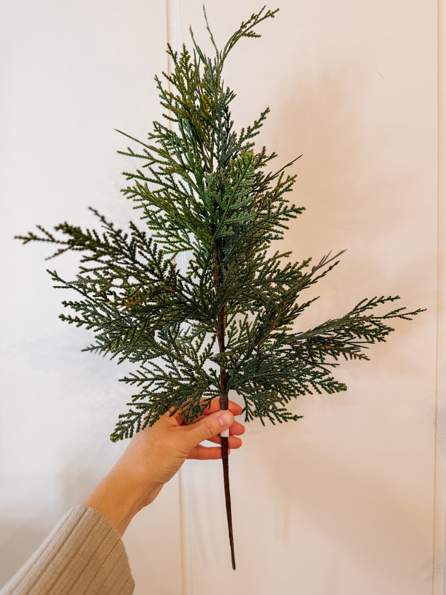 Fresh Touch Northern Cedar Spray 23.5”