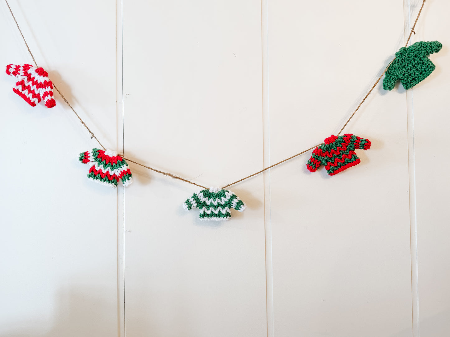 Crocheted Sweater Garland - Red