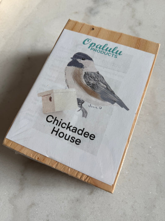 Chickadee / Wren Birdhouse Kit