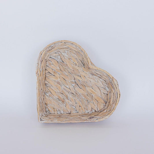 Willow Heart Basket - White