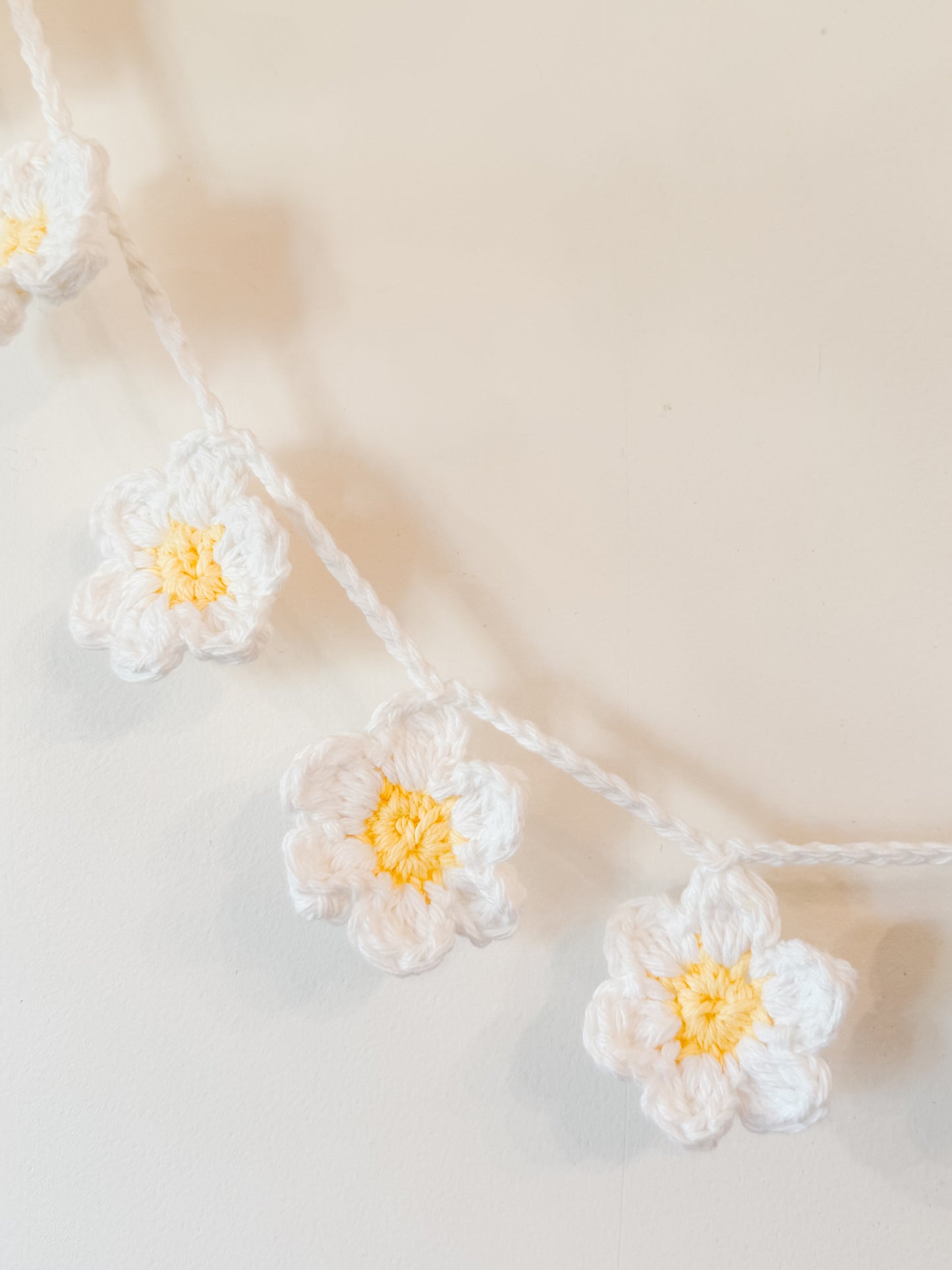 Crocheted Daisy Garland